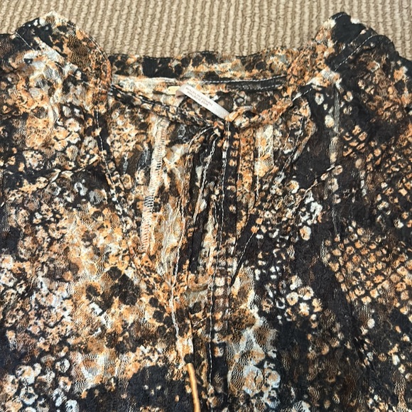 (5 for $75) NWT FREE PEOPLE about for the night oversized top in snake combo - Picture 10 of 13